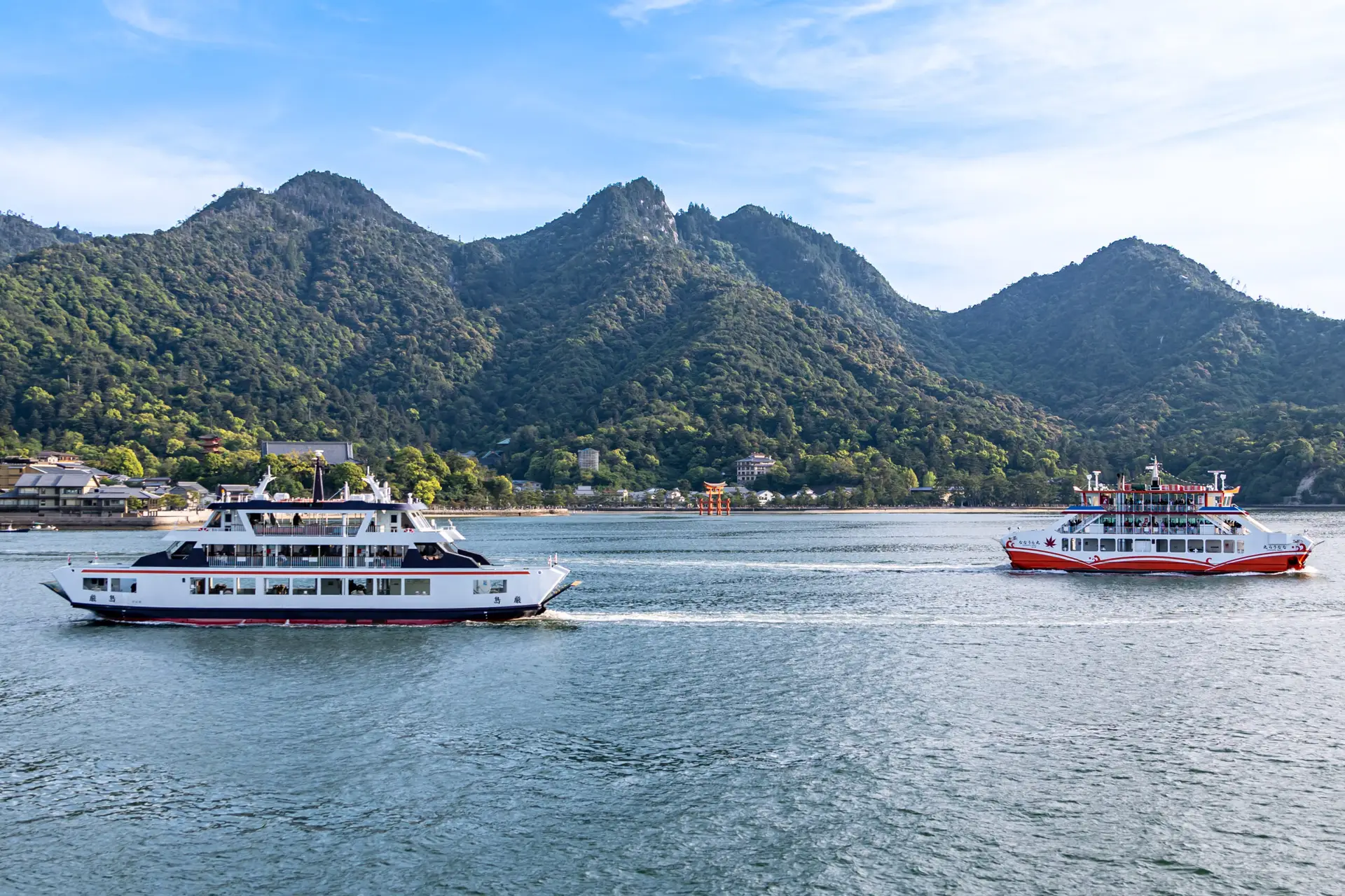 Travessia de Ferry para Miyajima
